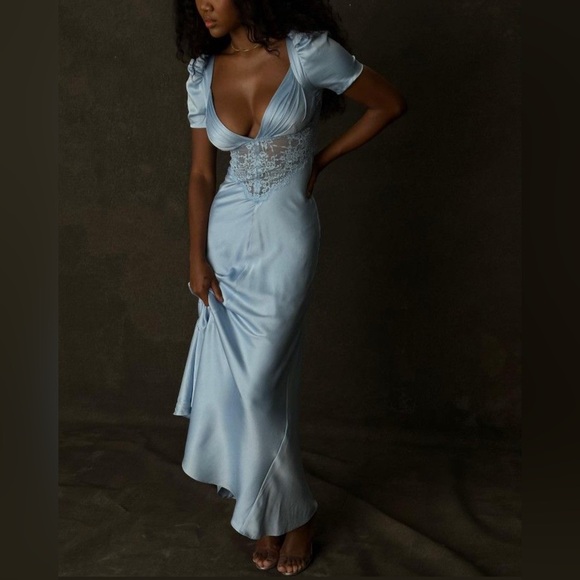 NWOT House Of Cb RAFAELA Soft Blue Pure Silk & Lace Dress. Size S